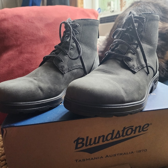 Blundstone lace up leather boot Size 6.5UK / 9.5 US - Picture 2 of 9